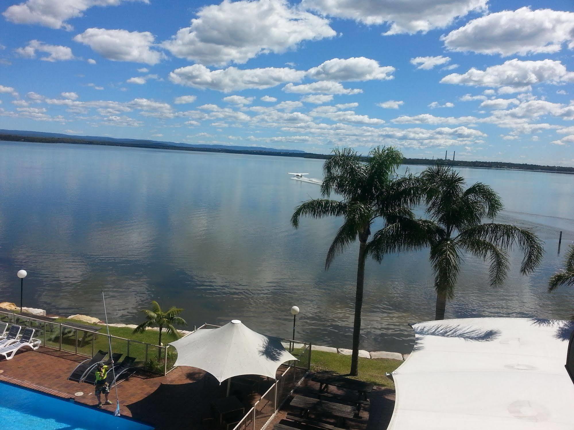The Beachcomber Hotel & Resort, Ascend Hotel Collection Toukley Bagian luar foto View of the Iguape River